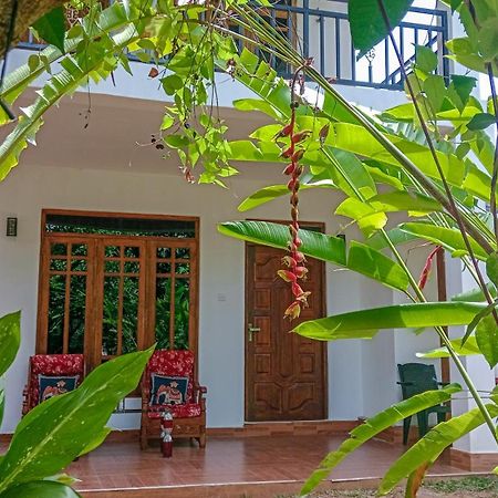 Gimhana Homestay Sigiriya Bagian luar foto