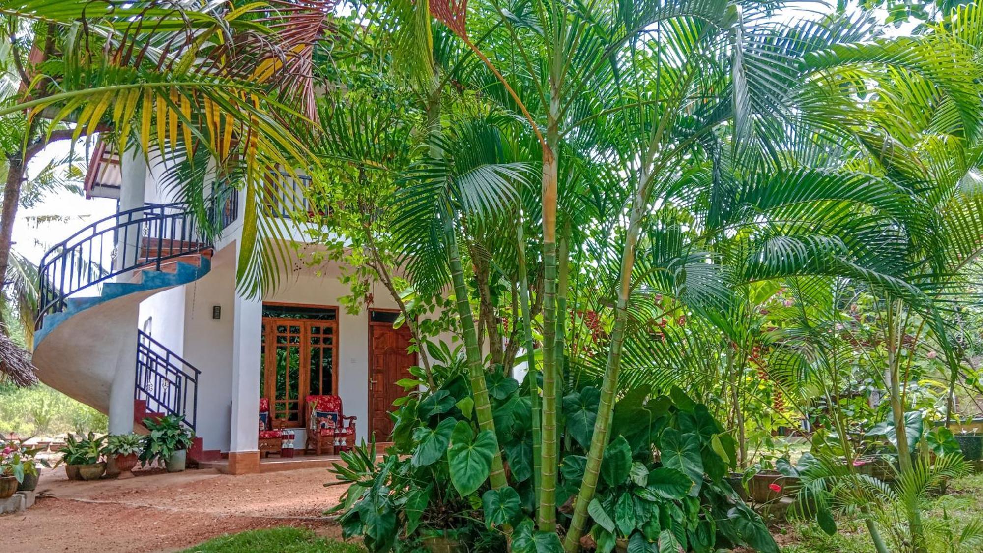 Gimhana Homestay Sigiriya Bagian luar foto