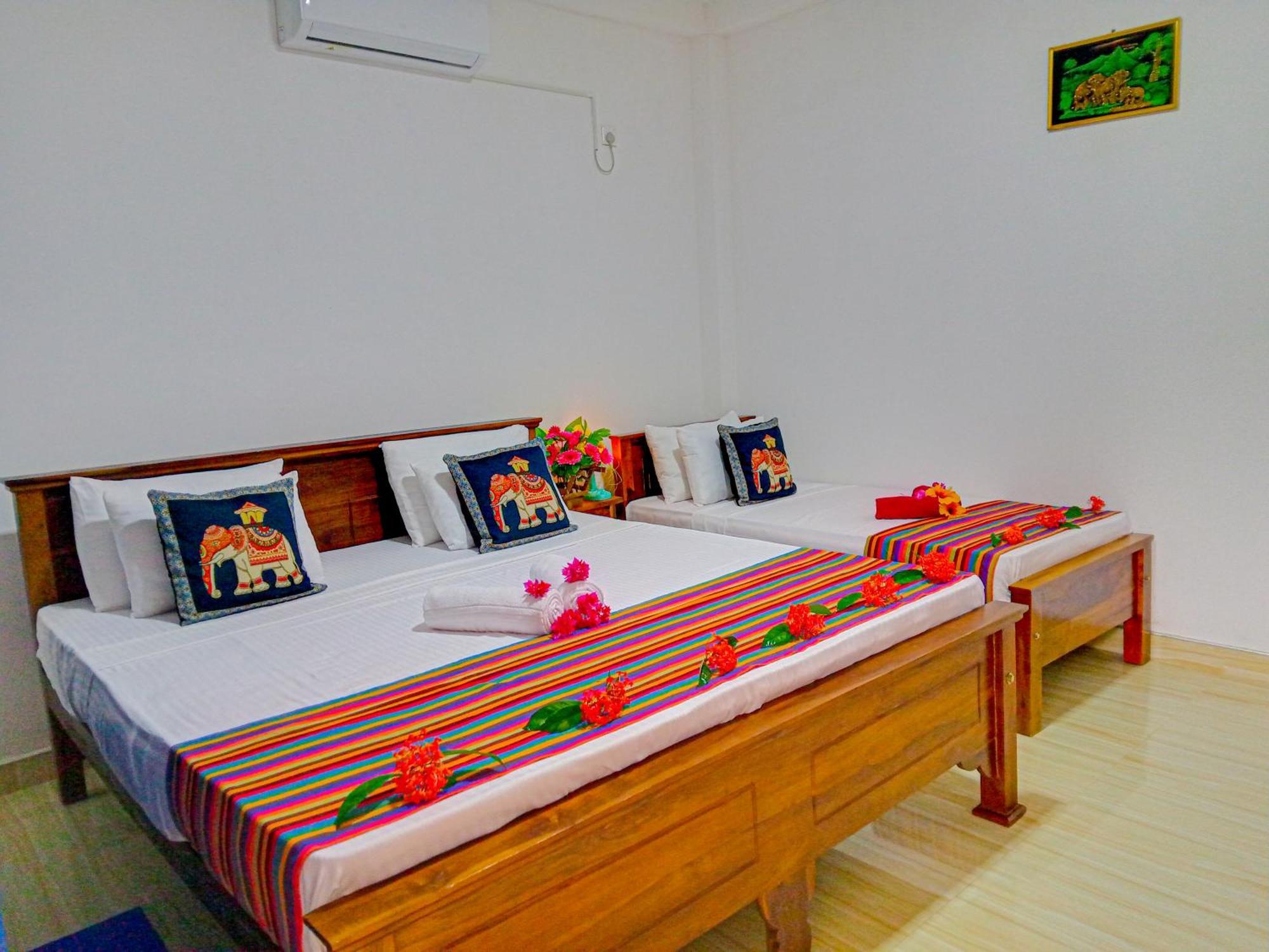 Gimhana Homestay Sigiriya Bagian luar foto